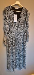 Nieuw jurk van Only, Ophalen of Verzenden, Nieuw, Onder de knie