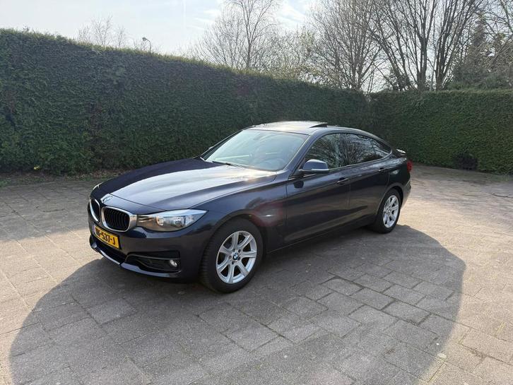 BMW 3-serie Gran Turismo 318d Essential automaat pano, Auto's, BMW, Bedrijf, Te koop, 3-Serie GT, ABS, Airbags, Airconditioning