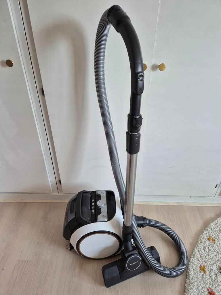 Miele Boost CX1 Compacte Zakloze Stofzuiger, Witgoed en Apparatuur, Stofzuigers, Stofzuiger, Ophalen of Verzenden, Zo goed als nieuw