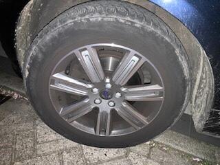 Volvo XC60 velgen 18 inch + zomerbanden, 18 inch, Banden en Velgen, Ophalen of Verzenden, 235 mm