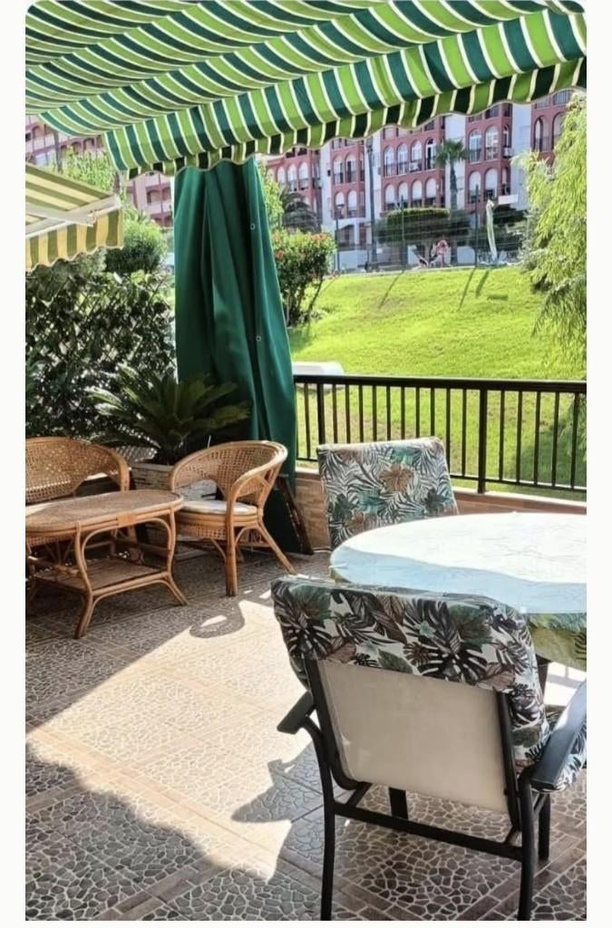 Torrevieja - La Mata : Zomervakantie of overwinteren - Auto, 5 personen, 2 slaapkamers, Costa Blanca, Appartement