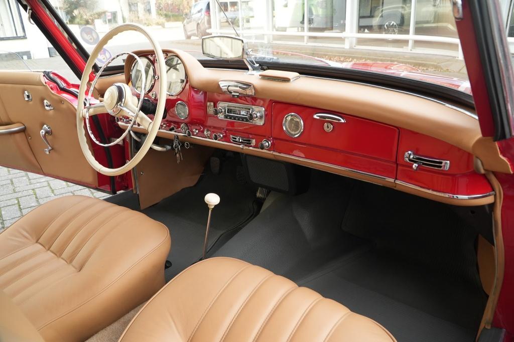 Mercedes-Benz 190 SL Roadster (bj 1961), 1897 cc, Zwart, Cabriolet, 122 pk