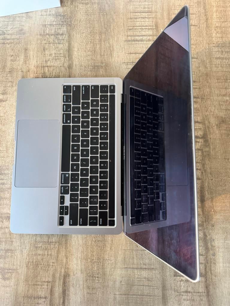 MacBook Pro 13 Inch 2019 - Logic Board Defect, Qwerty, 13 inch, Niet werkend, Onbekend