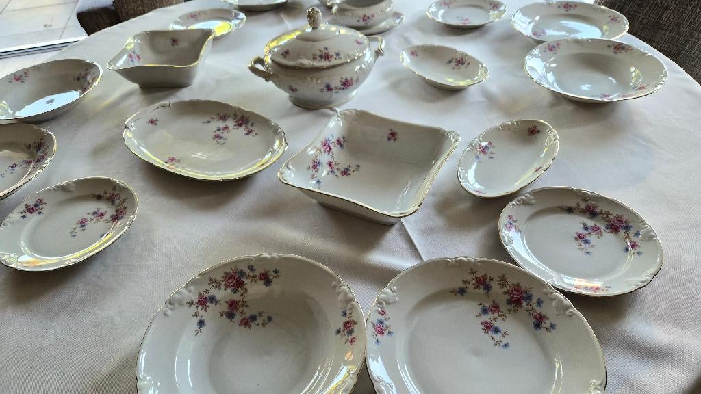 Compleet diner-servies nostalgisch en romantisch, Ophalen