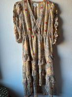 Jurk van Bash, Kleding | Dames, Jurken, Ophalen of Verzenden, Zo goed als nieuw, Maat 38/40 (M), Onder de knie