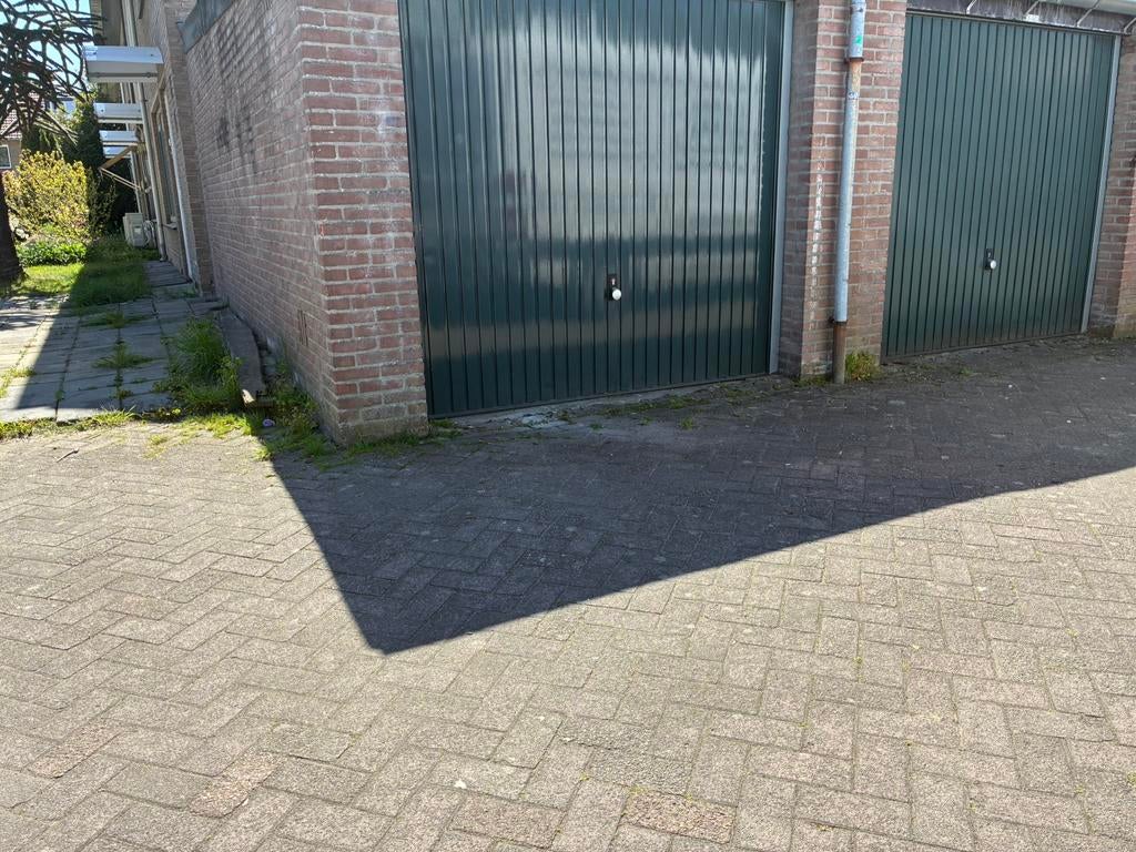 Te huur garage/opslagbox, Huizen en Kamers, Kamers te huur