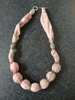 Vintage ketting in het roze., Ophalen, Zo goed als nieuw, Roze, Overige materialen