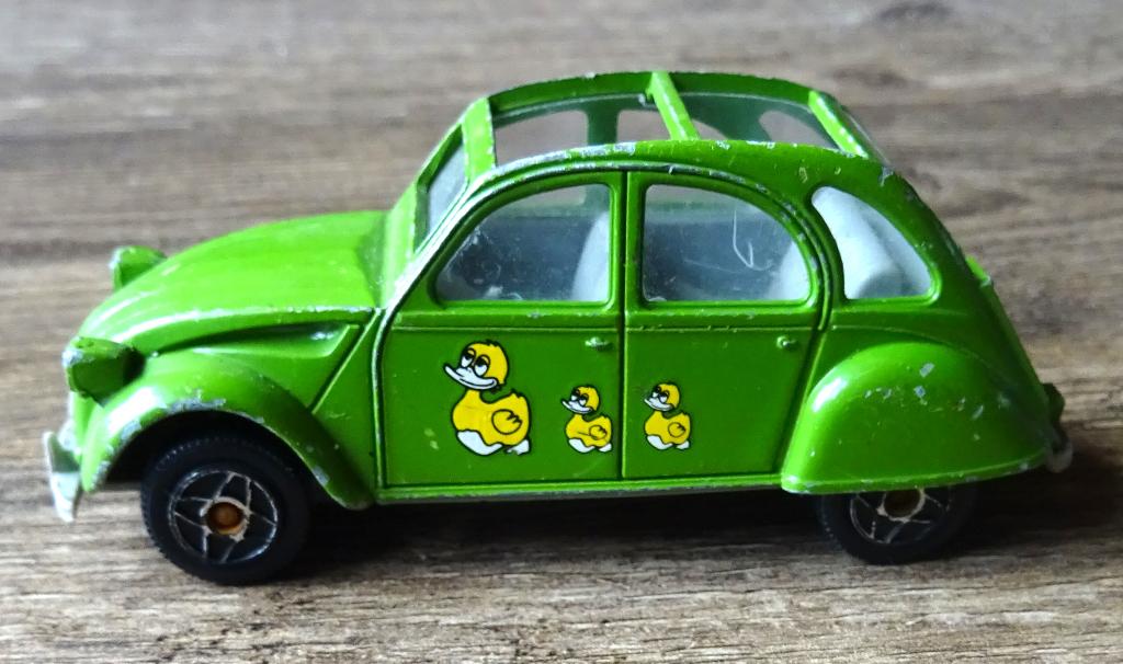 Dinky Toys Citroën 2CV6, groen., Hobby en Vrije tijd, Modelauto's | 1:43, Gebruikt, Auto, Dinky Toys, Ophalen of Verzenden