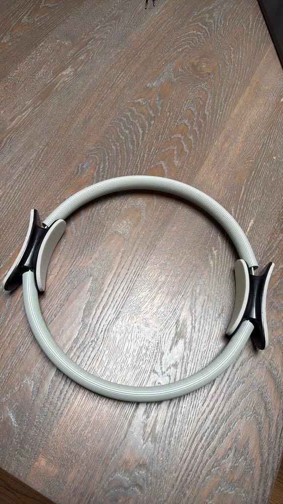 Pilates ring, Sport en Fitness, Ophalen, Zo goed als nieuw, Overige typen