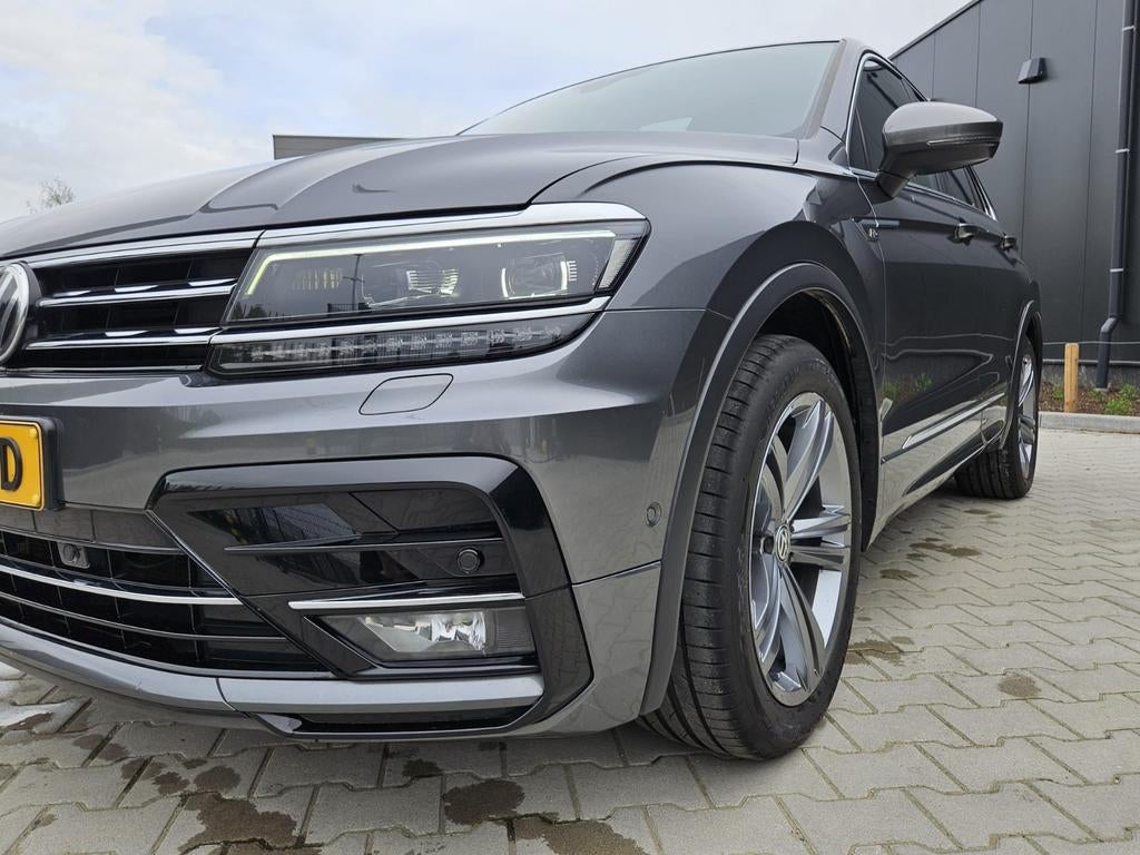 Volkswagen Tiguan 2.0TSI 132KW/180PK 4M A7 M16 2017 Grijs, Automaat, Zwart, 4 cilinders, 1984 cc