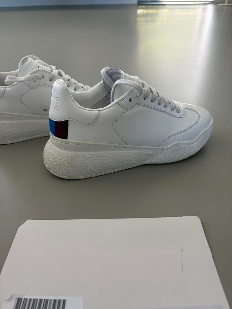 Zo goed als nieuwe Stella McCartney Sneakers - Maat 37, Kleding | Dames, Schoenen, Wit, Ophalen of Verzenden, Sneakers of Gympen