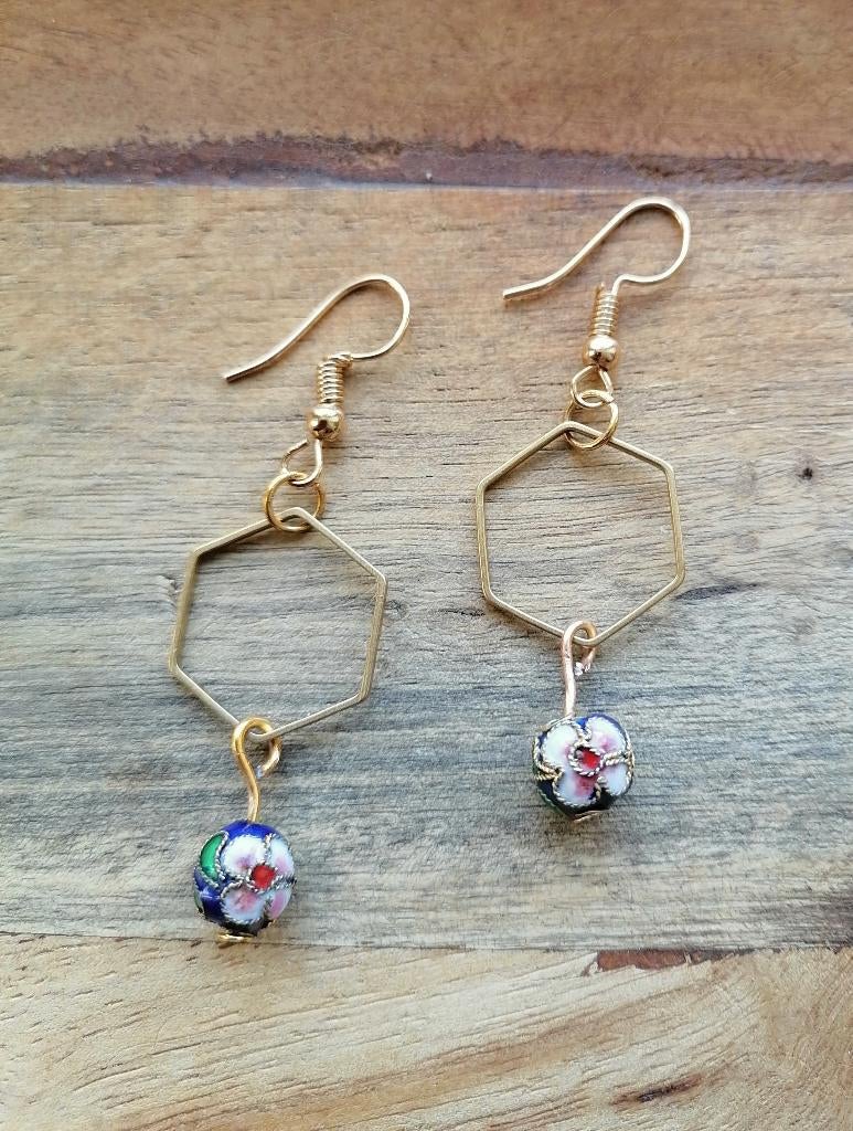 Nieuwe zelfgemaakte oorbellen met Chinese kraal, Sieraden, Tassen en Uiterlijk, Oorbellen, Ophalen of Verzenden, Nieuw, Overige materialen