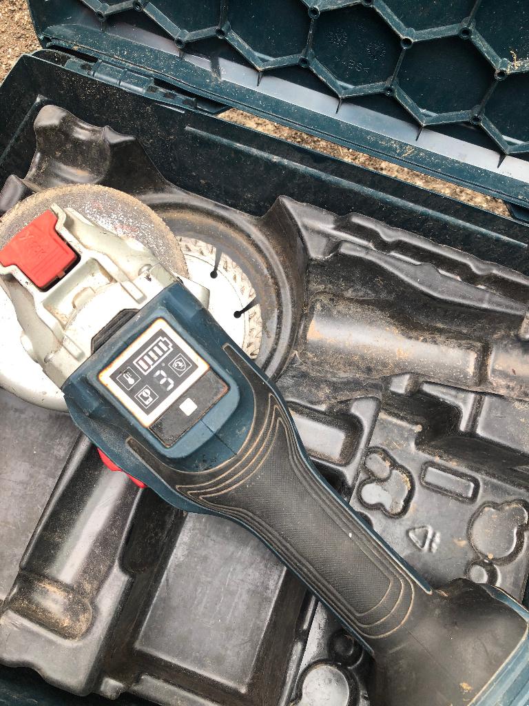 Bosch accu haakse slijper 18v, Ophalen, Gebruikt, 1000 watt of meer, Haakse handslijpmachine