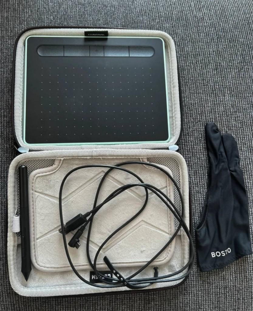 Graphic tablet Wacom intuos S, Computers en Software, Tekentablets, Ophalen of Verzenden, Zo goed als nieuw, Bedraad, Wacom