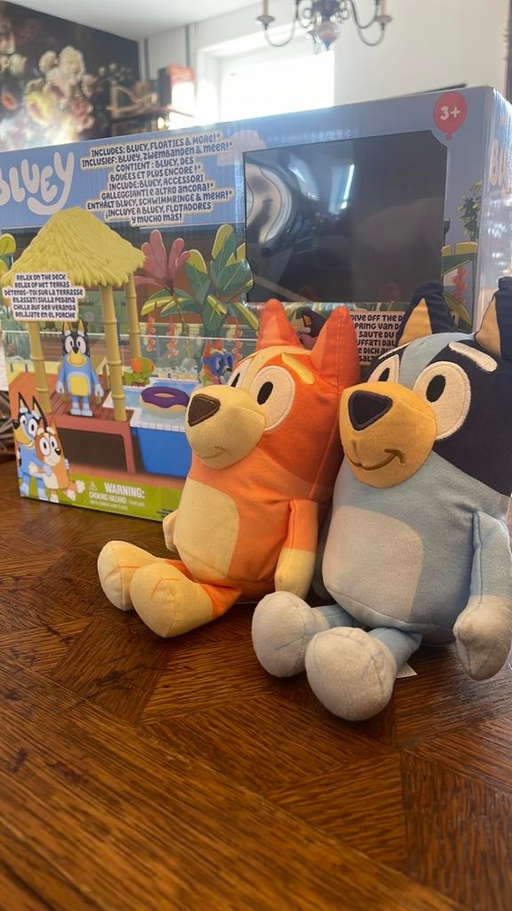 Bluey zwembad speelset + 2 knuffels Zo goed als nieuw!, Ophalen of Verzenden, Zo goed als nieuw, Jongen of Meisje