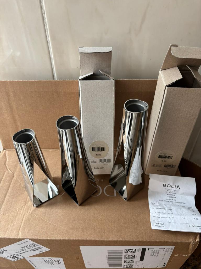 Bolia Lily kaarsenhouder glanzend - NIEUW, Ophalen of Verzenden, Nieuw, Overige materialen, Minder dan 25 cm