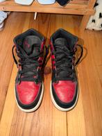 Air jordan schoenen maat 37,5, Kleding | Dames, Schoenen, Ophalen of Verzenden, Sneakers of Gympen, Gedragen, Rood