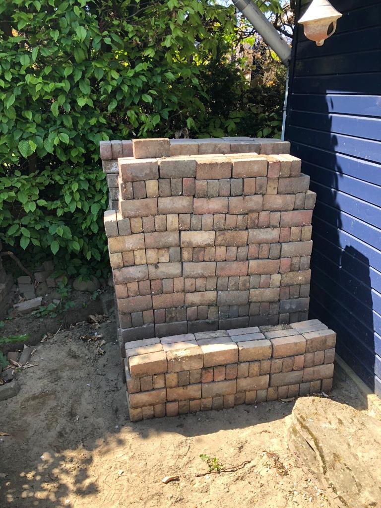 Waaltjes, 2 formaten ongeveer:(20x5x6) 6m2 en (15x5x7) 4m2, Tuin en Terras, Tegels en Klinkers, Ophalen, Gebruikt, Klinkers, 5 tot 10 m²