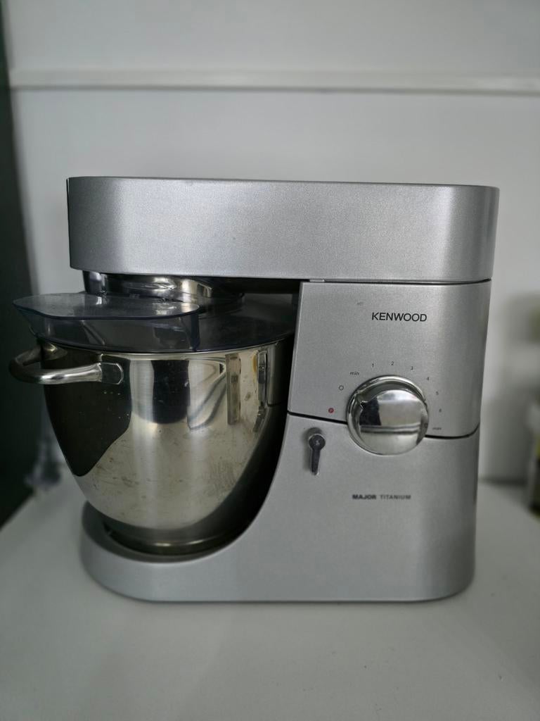 Kenwood Major Titanium Keukenmachine - Zilver, Witgoed en Apparatuur, Keukenmixers, 4 liter of meer, Ophalen, Gebruikt, 3 snelheden of meer