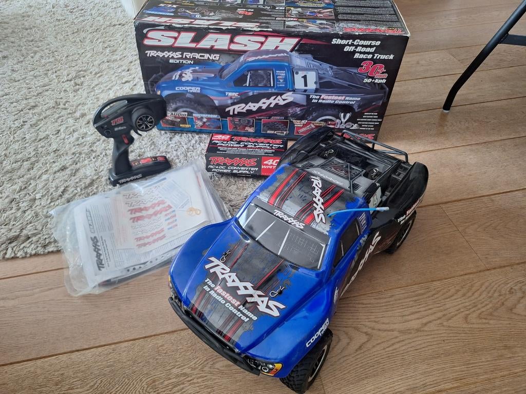 Traxxas Slash Racing Edition RC Truck - Zo goed als nieuw, Groter dan 1:32, Zo goed als nieuw, Truck, Ophalen