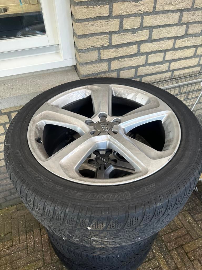 Audi Q5 velgen met winterbanden, Gebruikt, 255 mm, Banden en Velgen, Terreinwagen