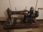 Antieke Handnaaimachine - Decoratief & Functioneel, Ophalen of Verzenden