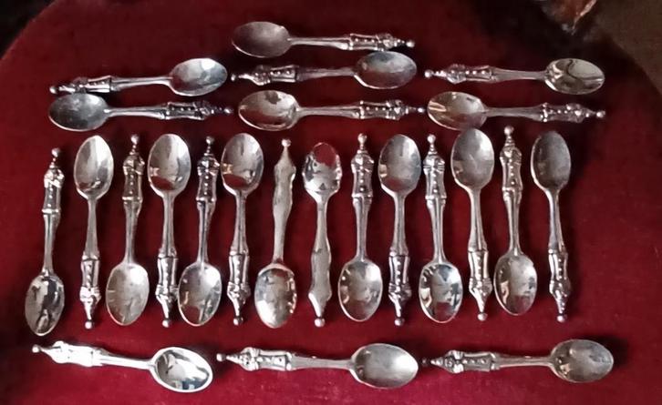 24 verzilverde dessertlepels pierrot harlekijn clown lepel, Antiek en Kunst, Antiek | Bestek, Ophalen of Verzenden