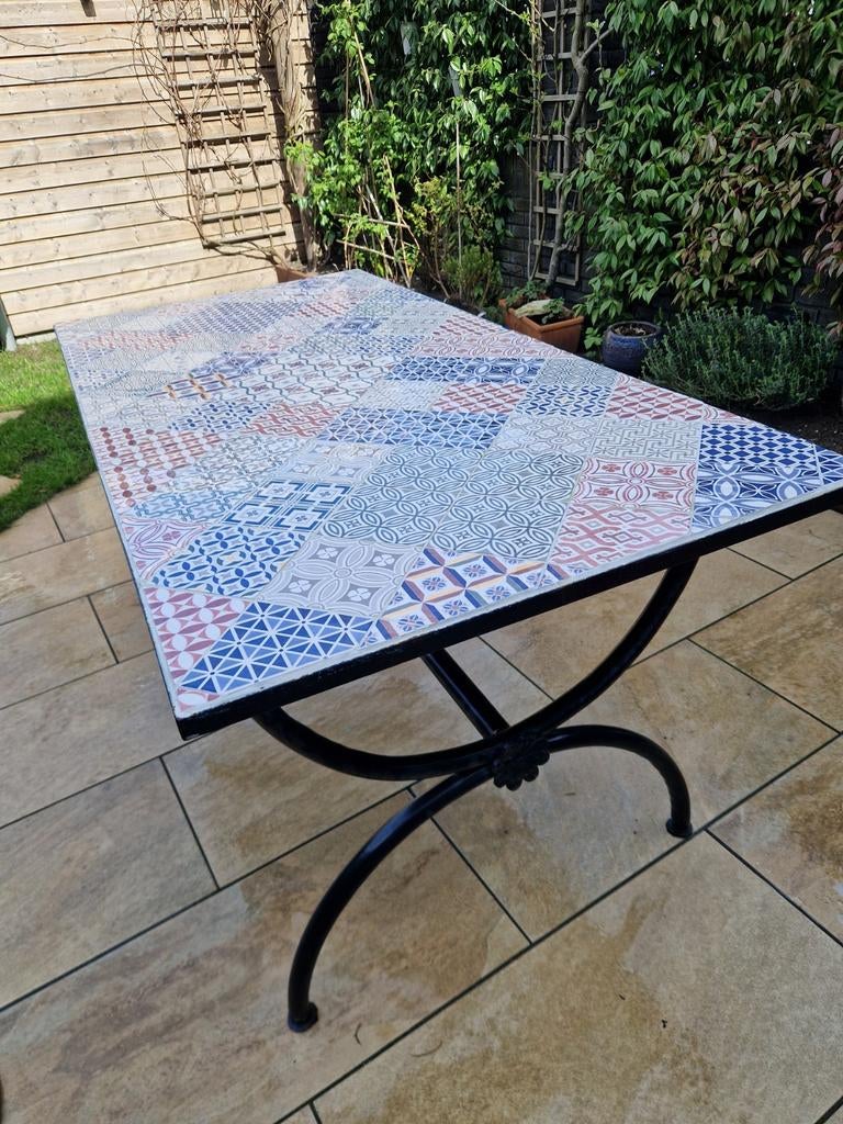 Prachtige tuintafel met mozaïek en beschermhoes, Tuin en Terras, Tuintafels, Ophalen of Verzenden, Rechthoekig