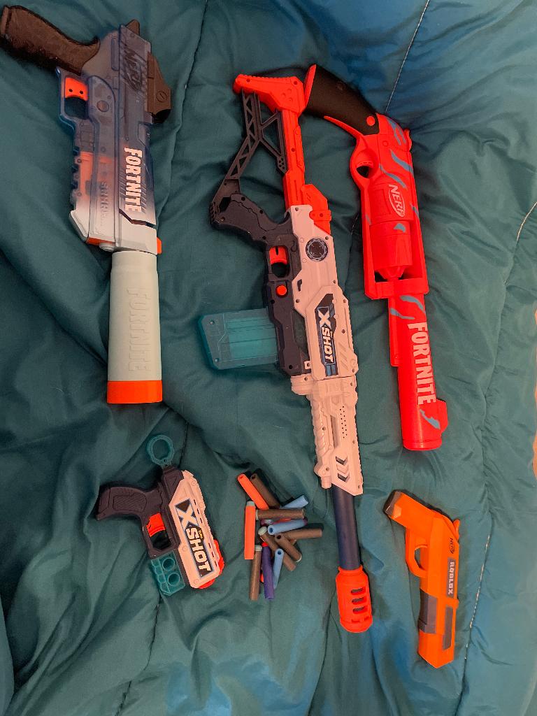 Set nerf/xshot pistolen, Kinderen en Baby's, Speelgoed | Buiten | Actiespeelgoed, Ophalen of Verzenden, Gebruikt