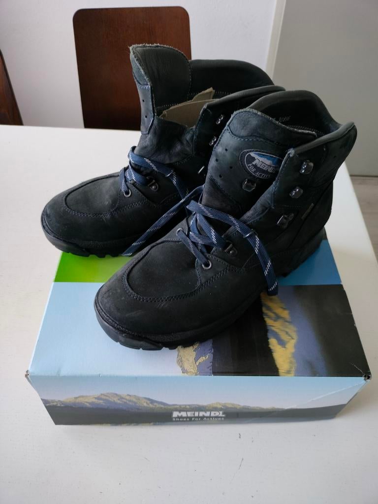 Nieuwe Meindl Bergschoenen Dames Maat 42 - zwart waterproof, Ophalen of Verzenden, Zo goed als nieuw, Schoenen