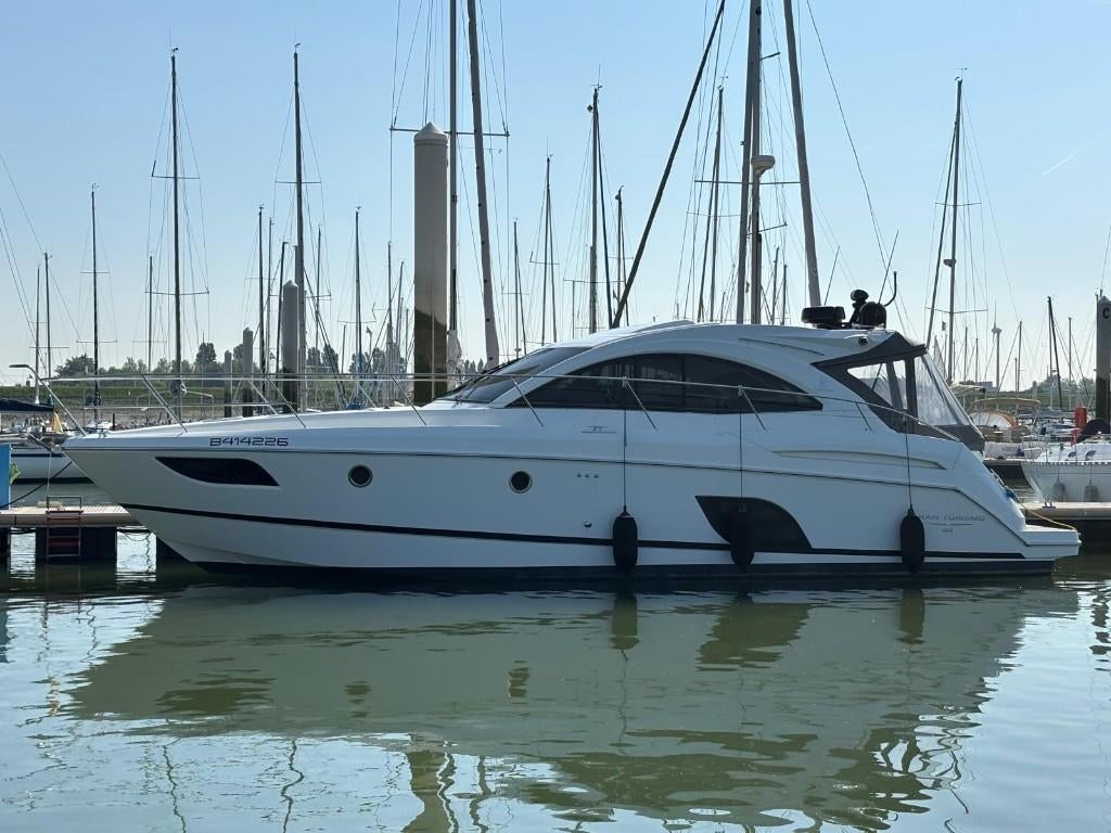 Beneteau Gran Turismo 44, Ophalen, Diesel, Zo goed als nieuw, 12 meter of meer