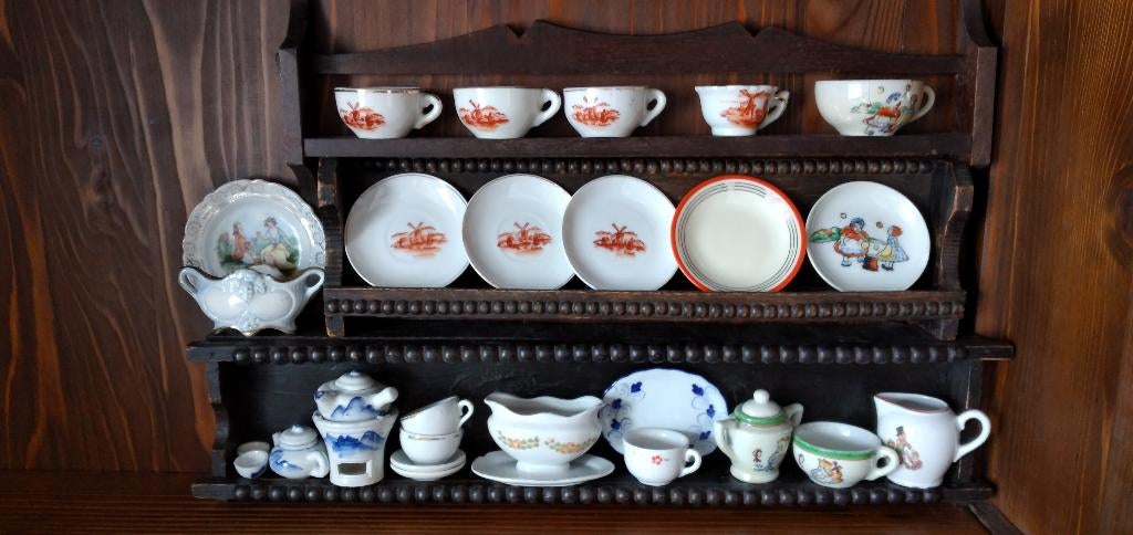 Kinder/poppen serviezen/kastjes, Ophalen