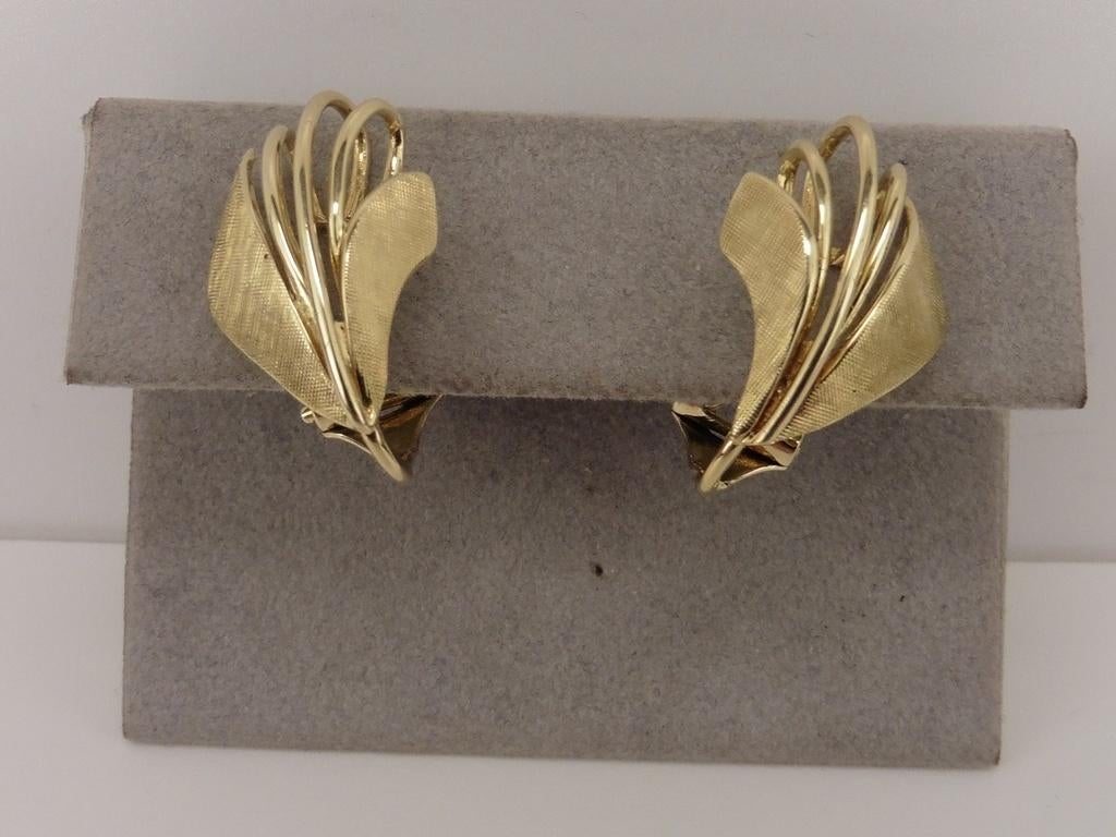 Gouden oorclips                                         G111, Gebruikt, ., Ophalen of Verzenden, .