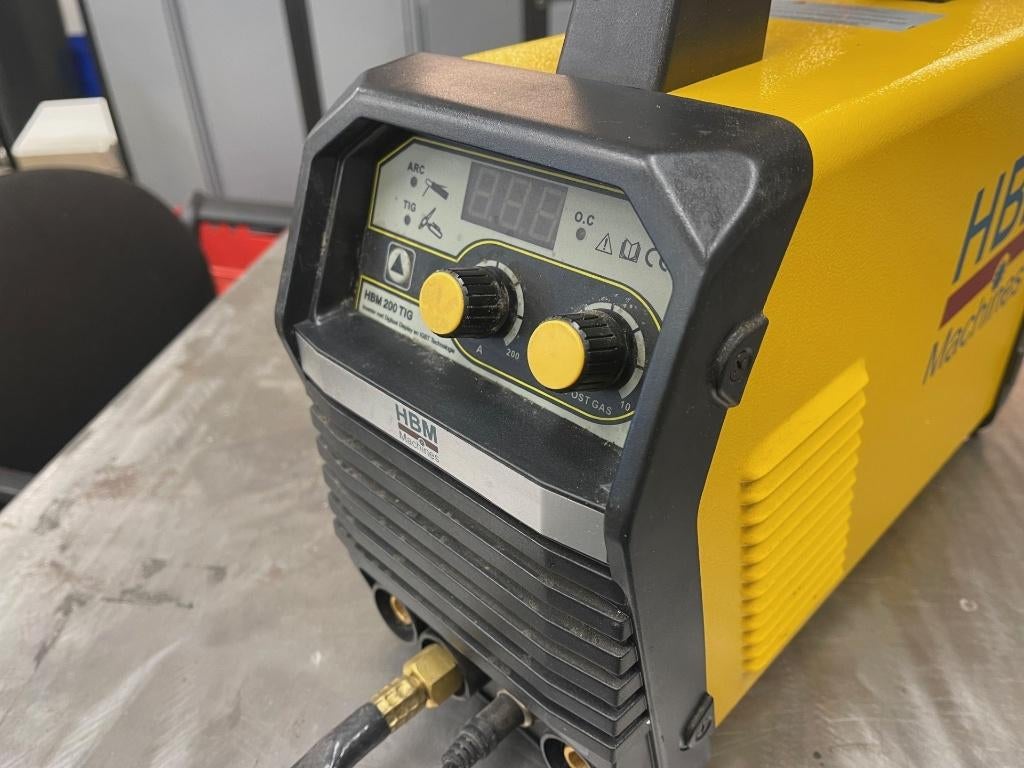 HBM Tig lasapparaat te koop 220 volt, Doe-het-zelf en Verbouw, Gereedschap | Lasapparaten, Ophalen, Zo goed als nieuw, 150 tot 250 ampère