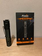 Fenix pd35 V3.0 donkergroen, Ophalen of Verzenden, Zo goed als nieuw, Batterij