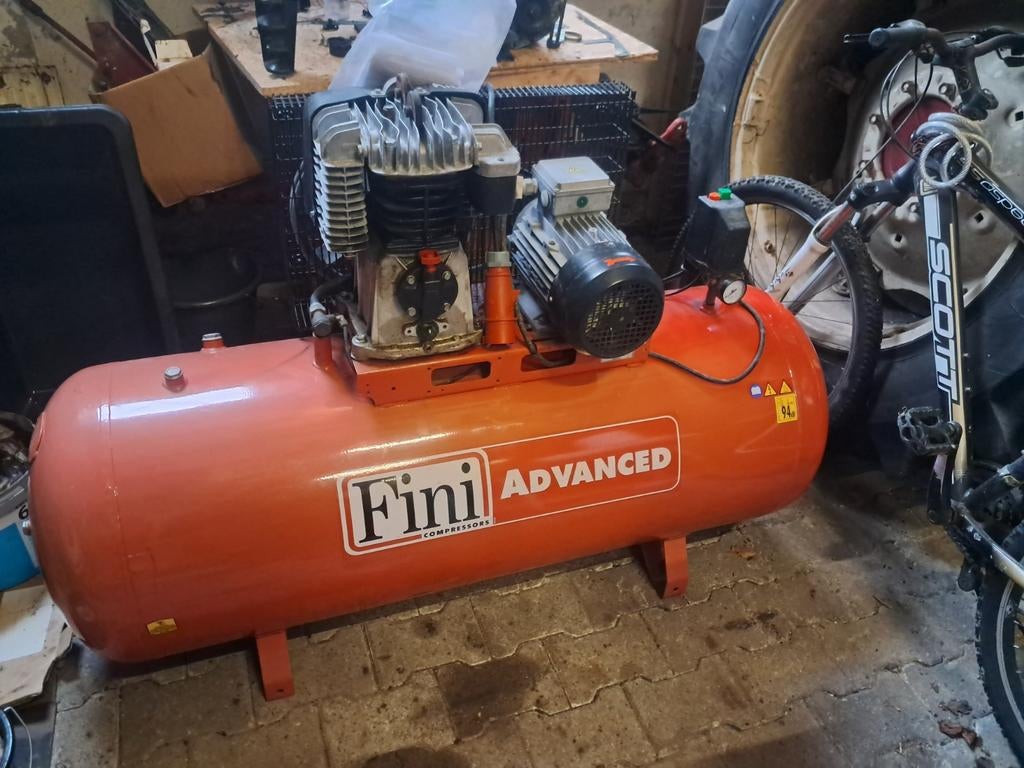 Fini Advanced Compressor - Krachtige Luchtcompressor, Ophalen, Gebruikt, Mobiel, 10 bar of meer