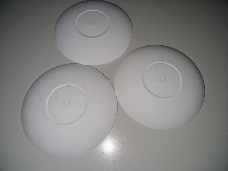 Unifi ap ac pro 3 stuks, Computers en Software, Accesspoints, Verzenden
