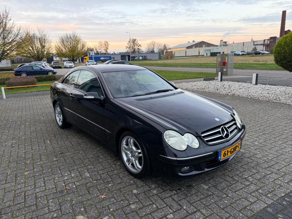 Mercedes-Benz CLK-klasse Coupé 280 Avantgarde, Auto's, Mercedes-Benz, Achterwielaandrijving, Gebruikt, Zwart, Leder en Stof