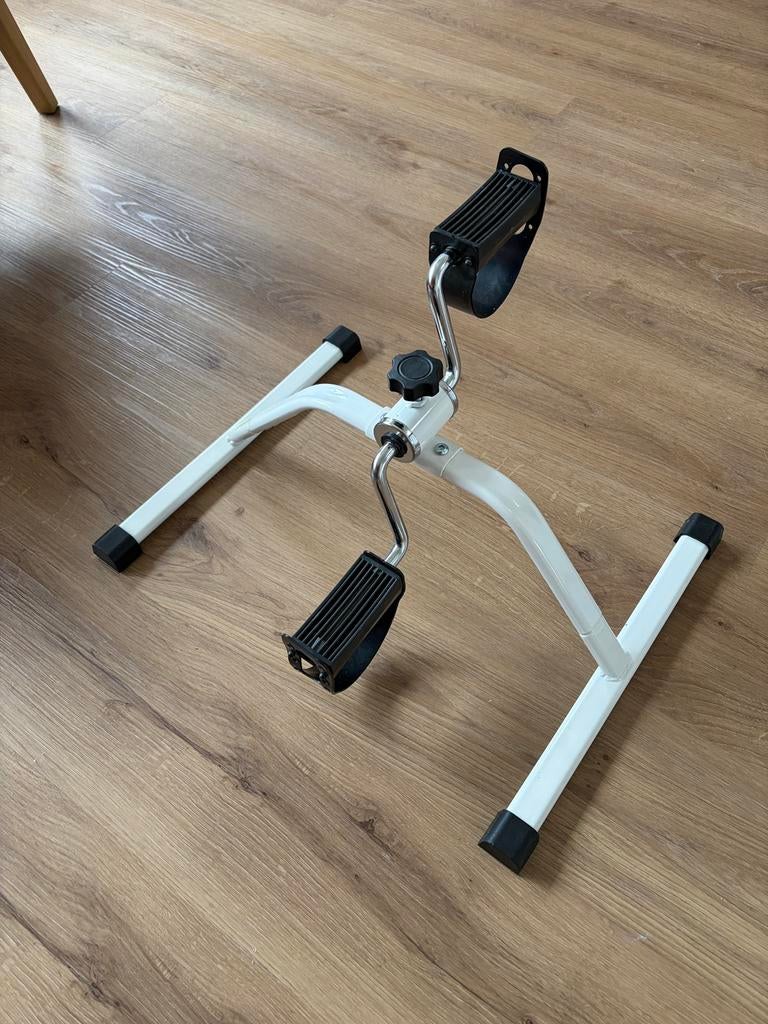 Virtufit stoelfiets bureau fiets, Sport en Fitness, Fitnessapparatuur, Ophalen of Verzenden, Zo goed als nieuw