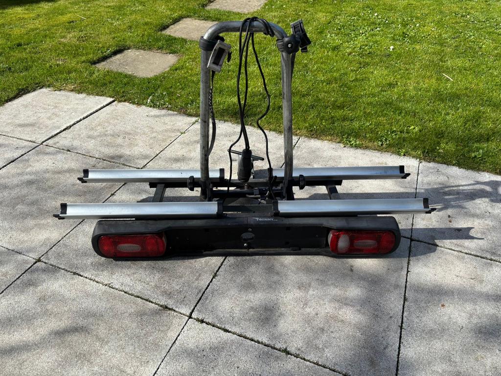 Twinny Load e-Carrier Base fietsendrager, Auto diversen, Fietsendragers, Gebruikt, Ophalen of Verzenden, 2 fietsen, Trekhaakdrager