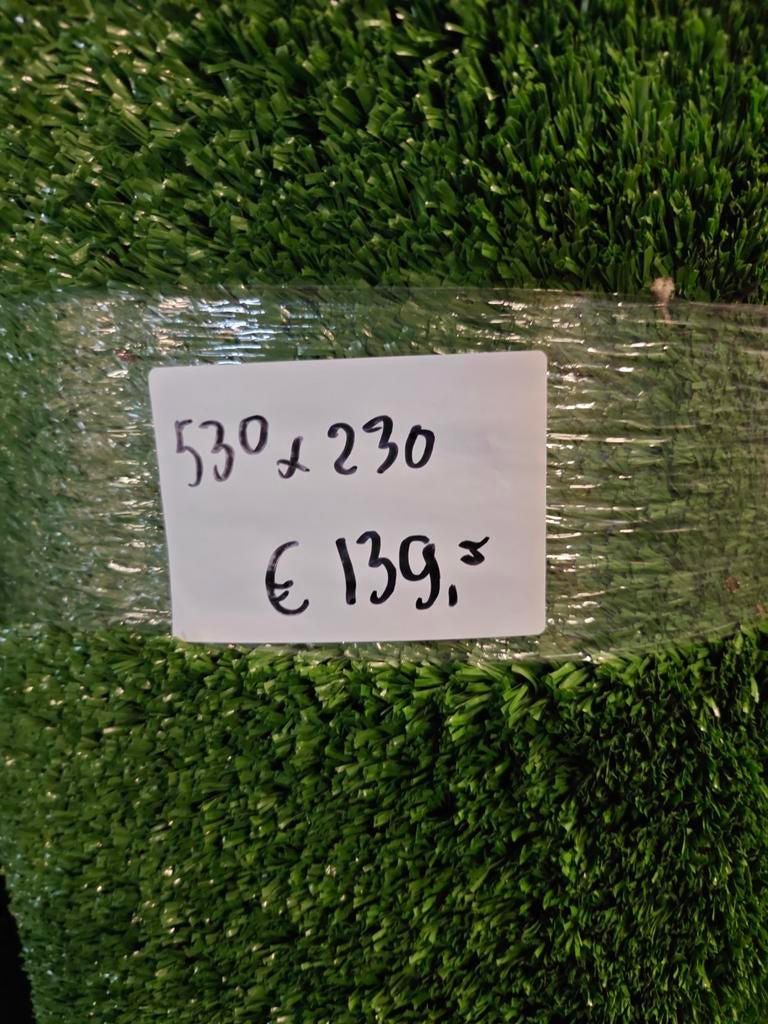 Coupon kunstgras 530 x 230 grove sprietjes, Tuin en Terras, Gras en Kunstgras, Ophalen