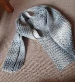 Lange gebreide sjaal - bijna 2 meter, Kleding | Dames, Mutsen, Sjaals en Handschoenen, Ophalen of Verzenden, Gedragen, Maat 46/48 (XL) of groter