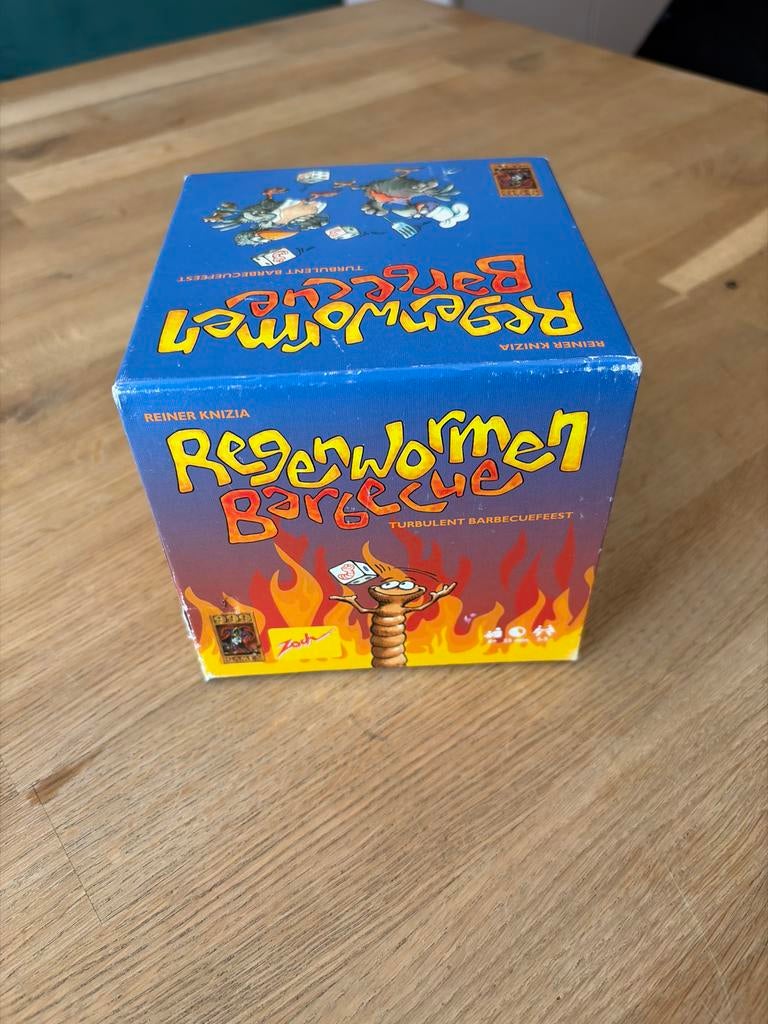 Regenwormen Barbecue Bordspel - Leuk dobbelspel, Hobby en Vrije tijd, Vijf spelers of meer, Ophalen of Verzenden, Gebruikt