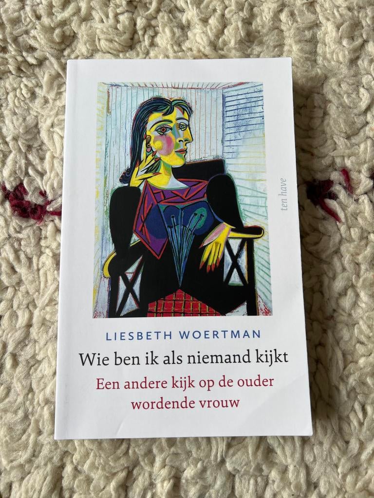 Wie ben ik als niemand kijkt - Liesbeth Woertman, Ophalen of Verzenden, Nieuw, Nederland