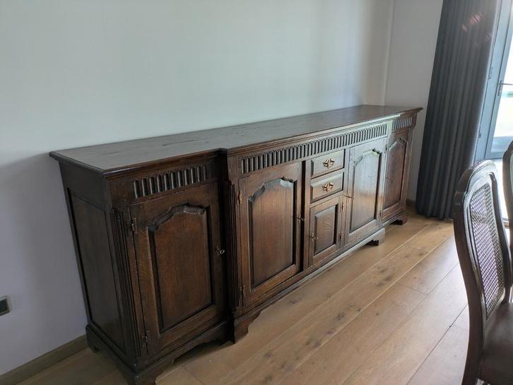 Degelijk dressoir (1x0.5-0.55x2.66m) in goede staat, Huis en Inrichting, Kasten | Dressoirs, Gebruikt, 200 cm of meer, 50 tot 75 cm