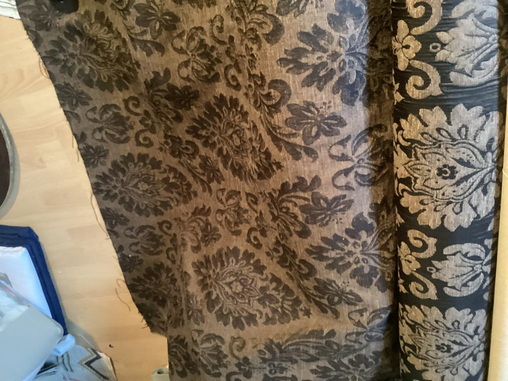 Meubelstof met patroon lap is 5 meter bij 1 meter 40, Hobby en Vrije tijd, Stoffen en Lappen, Overige materialen, 120 cm of meer