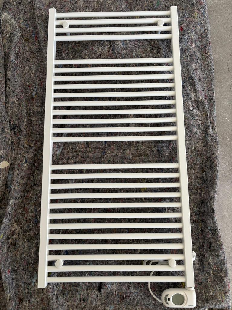 Nieuw! Instamat elektrische badkamerradiator Robina wit, Doe-het-zelf en Verbouw, Verwarming en Radiatoren, Ophalen, Radiator