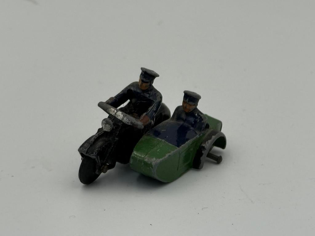 Dinky Toys Police Motorcycle Patrol 42b G-1a (bj 1946), Hobby en Vrije tijd, Ophalen of Verzenden, Zo goed als nieuw, Auto, Dinky Toys