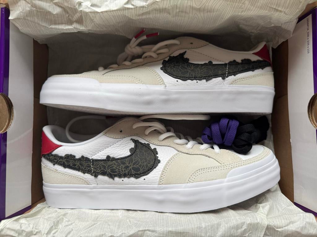 Nike SB Zoom Pogo Plus ‘Japanese Roots’ - maat 44,5 - Nieuw, Kleding | Heren, Schoenen, Wit, Nieuw, Ophalen of Verzenden, Sneakers of Gympen