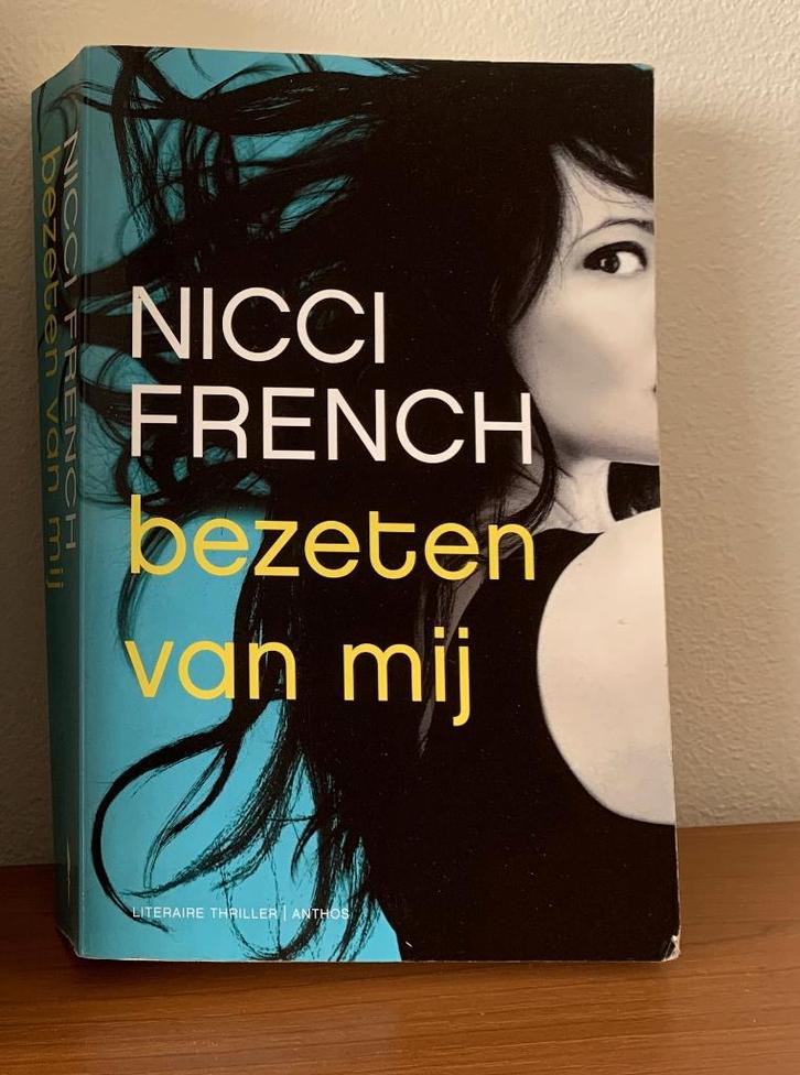Thriller. Nicci FRENCH: Bezeten van mij, Boeken, Thrillers, Zo goed als nieuw, Europa overig, Ophalen of Verzenden